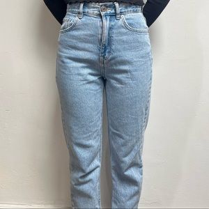 Pull & Bear Mom Jeans Light wash